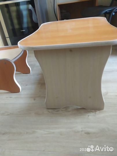 Детский стол и стул