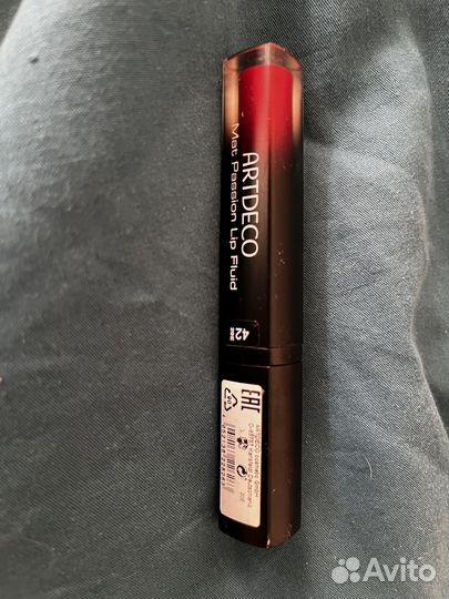 Губная помада