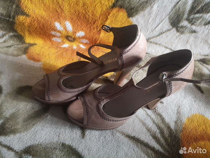 Кожаные босоножки б/у 39 tervolina
