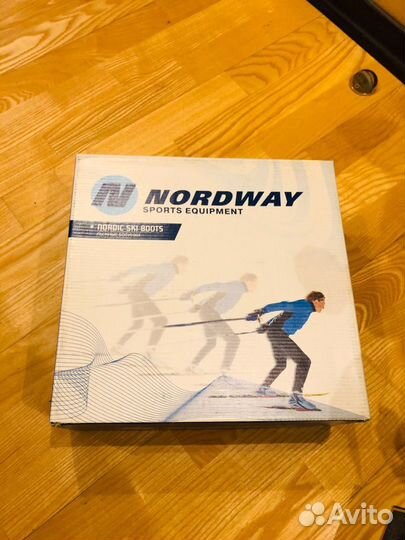 Ботинки лыжные