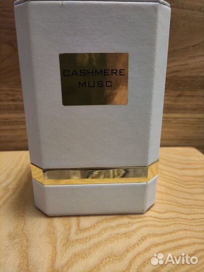 Продаю оригинальную упаковку Ajmal Cashmere Musk