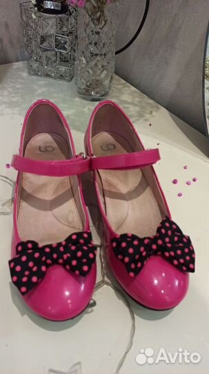 Продам туфли для девочки