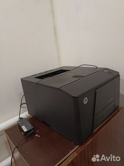 Принтер HP Laser Jet Pro 200 color m251n