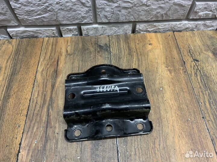 Porsche Cayenne 958 Кронштейн подвесного подшипник