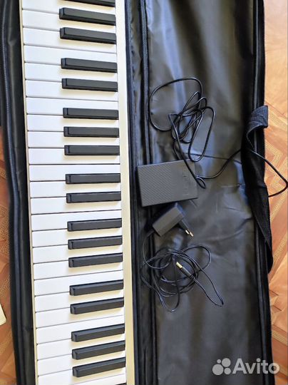 Синтезатор J-118