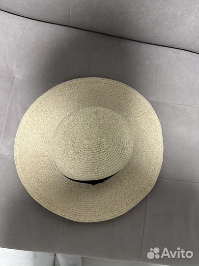 Шляпа женская соломенная hm
