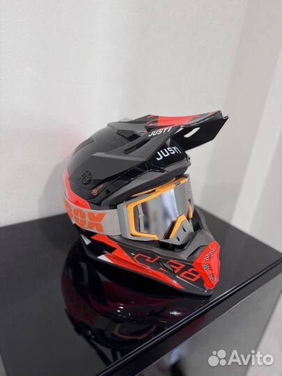 Шлем кроссовый Just 1 J38