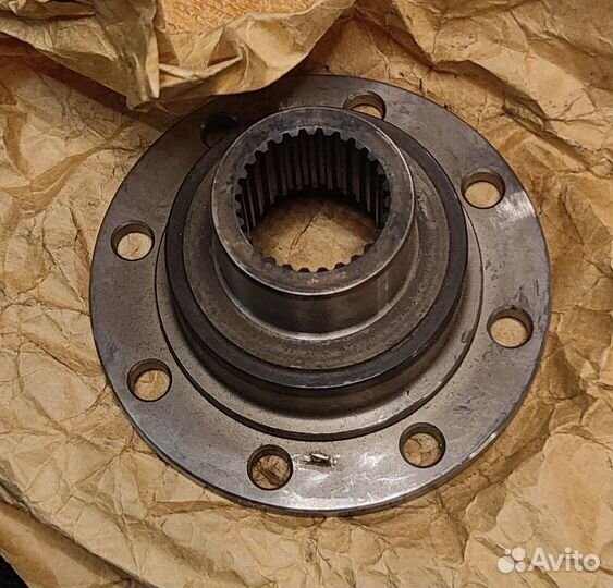 Фланец кпп Mercedes 4602620945