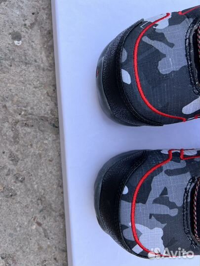 Детские сноубордические ботинки Burton 35р