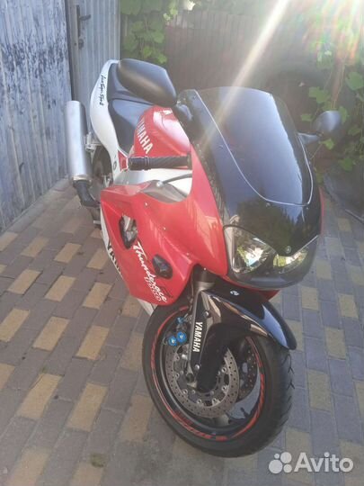 Yamaha YZF 1000 R