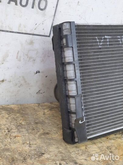 Радиатор печки Vw Tiguan 1 1.4 2010
