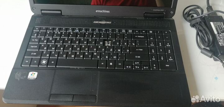 Ноутбук acer Emachines E527