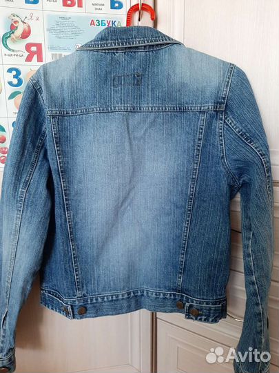 Джинсовая куртка женская 46 размер