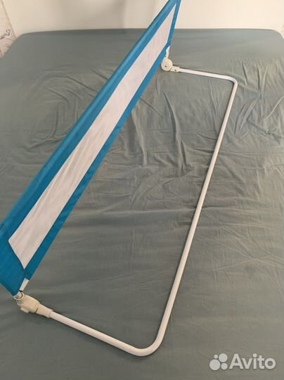 Бортик на кровать