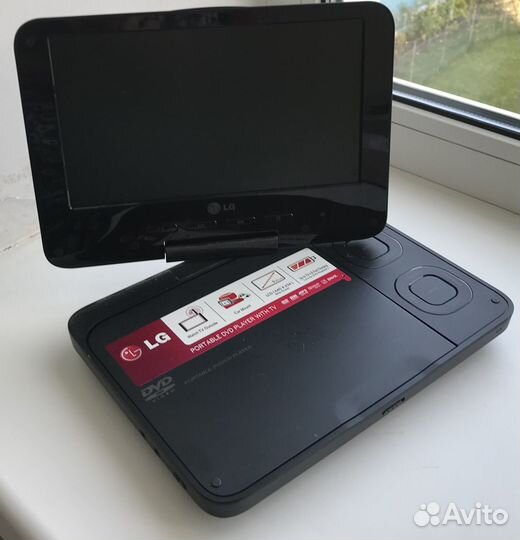 Портативный проигрыватель DVD с тв-тюнером