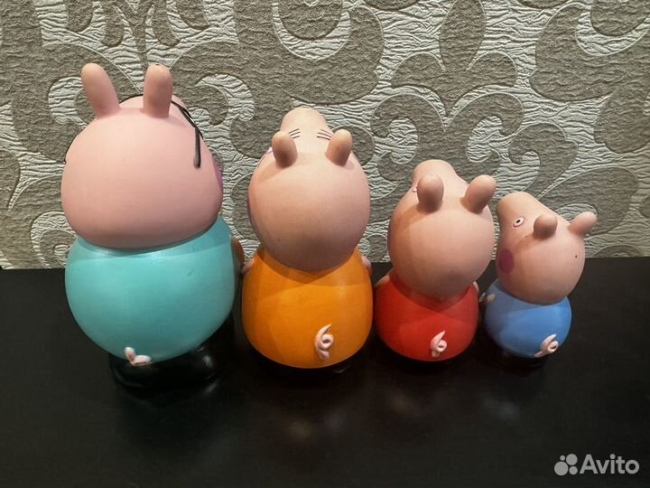 Игровой набор Peppa Pig Семья Пеппы 4 фигурки