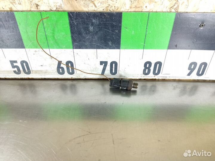 Датчик давления масла Renault Logan 2005 2014