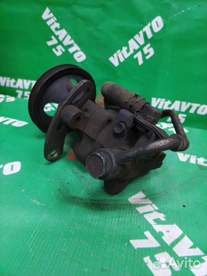 Насос гидроусилителя руля Toyota Town Ace CR30 2C