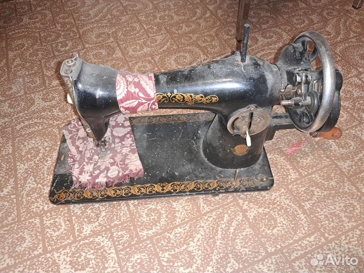 Швейная машинка пмз им. Калинина