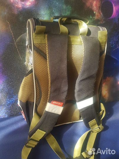 Школьный рюкзак