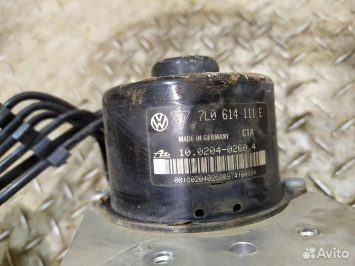 Блок ABS насос Volkswagen Touareg 2002 2010