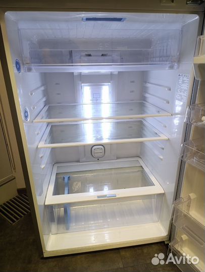 Холодильник LG