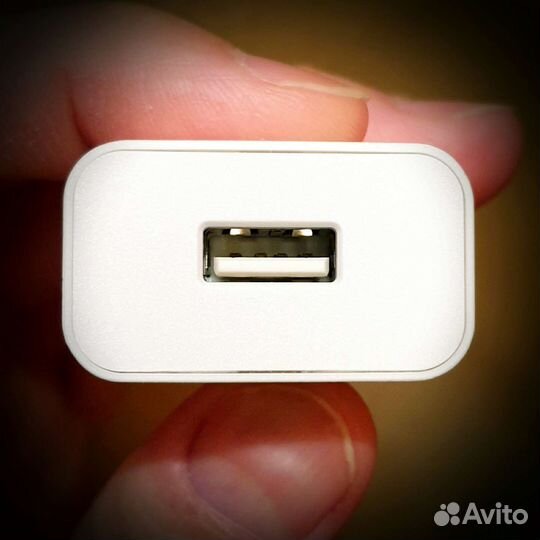 Зарядное устройство для видеокамеры Hikvision