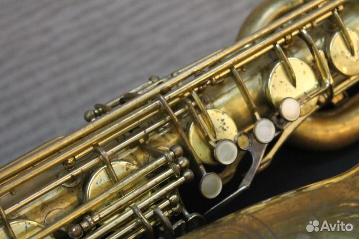 Саксофон баритон Yamaha YBS-61