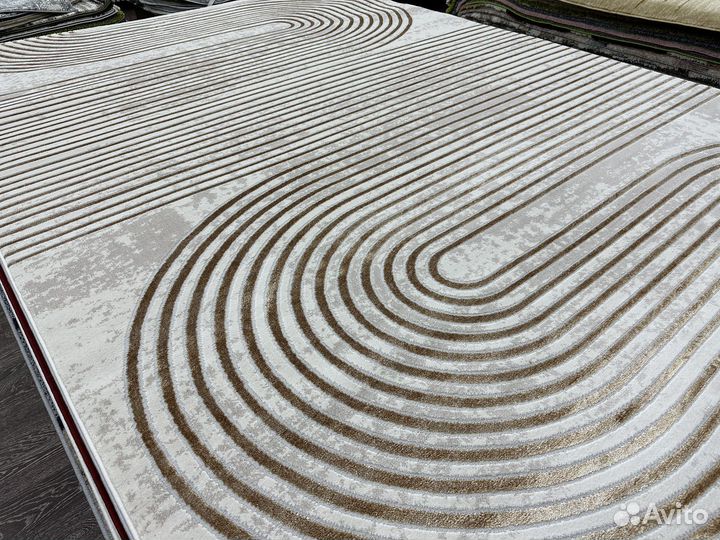 Ковер 240 х 340 новый