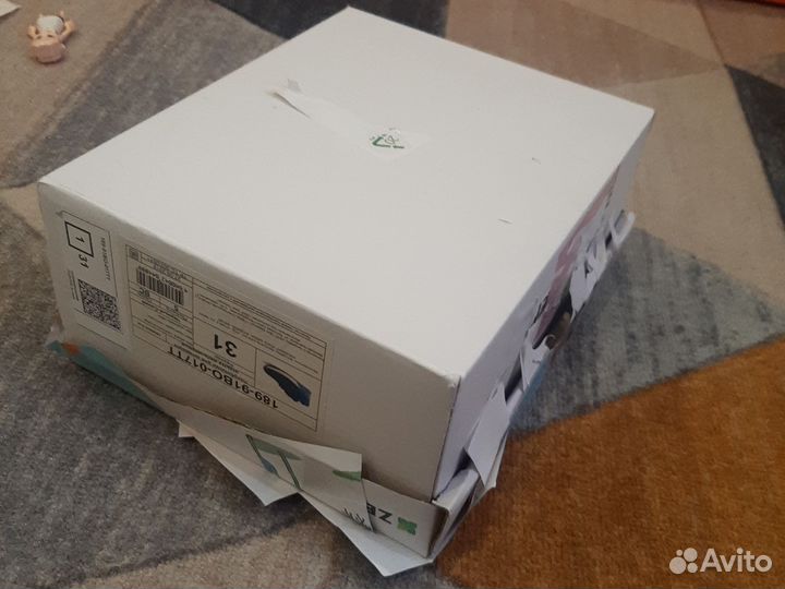 Коробка с наклейками патч в подарок