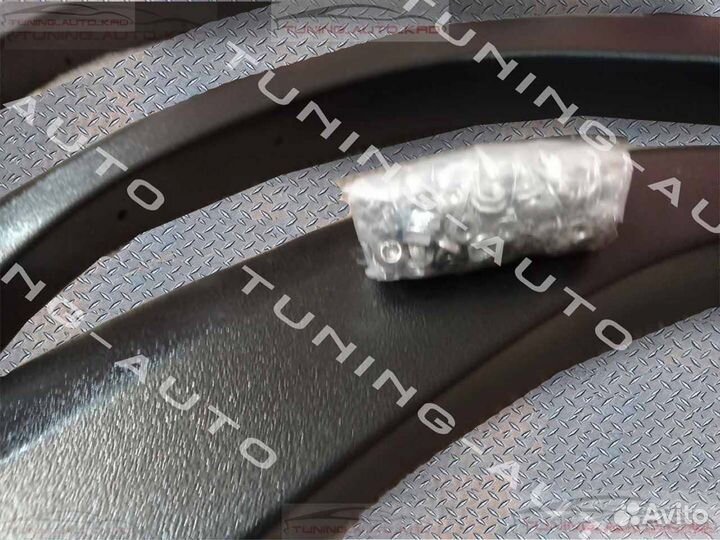 Фендера Расширители арок Toyota Hilux с 16г L0406