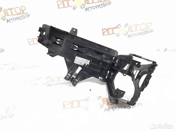 Кронштейн фары правый BMW 5-серия F10/F11 2009