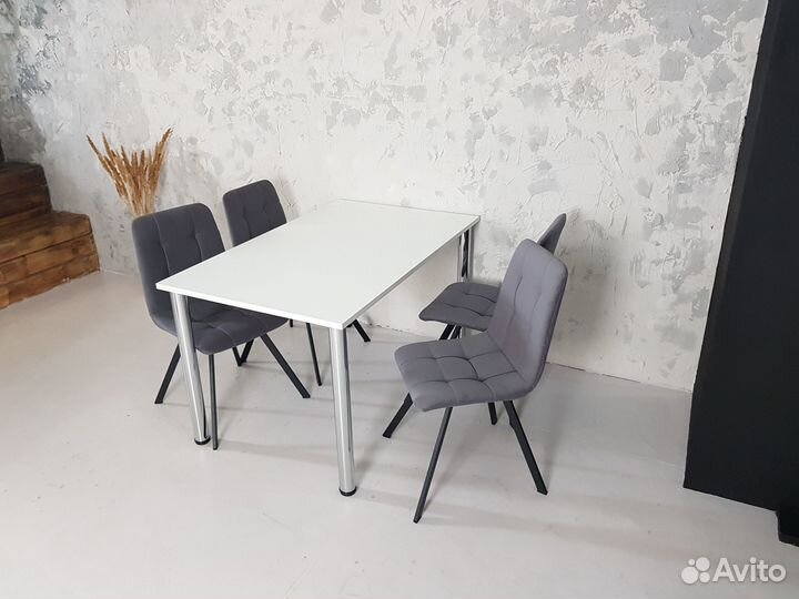 Компьютерный стол Белый 130*80 см. Хром ножки