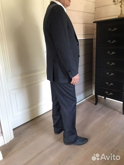Corneliani мужской костюм
