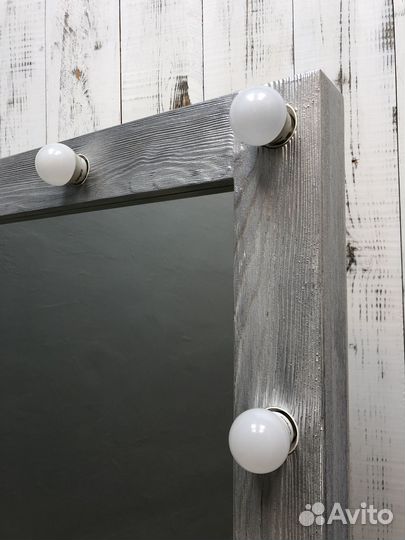 Зеркало с подсветкой