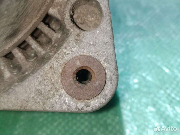 Генератор Volkswagen Golf 3