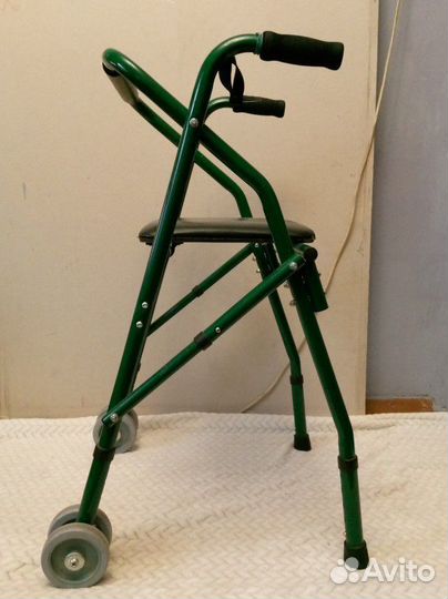 Ходунки для взрослых с колесами