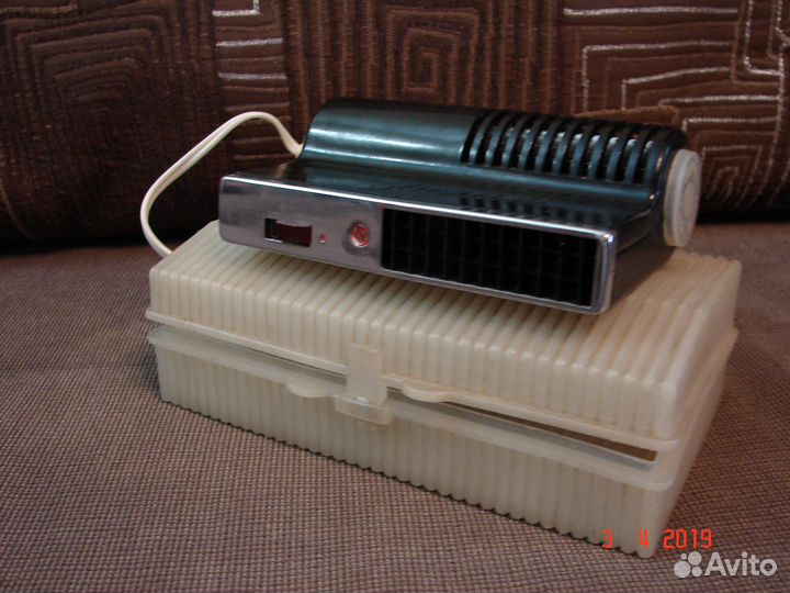 Малогабаритный дорожный фен 