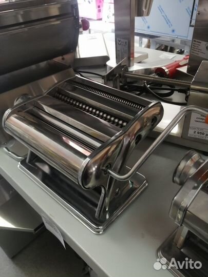 Тестораскатка-лапшерезка электрическая DJJ-200C