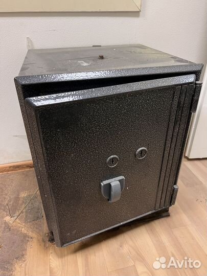 Сейф банковский св302 сс06