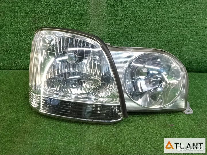 Фара передняя правая toyota progres