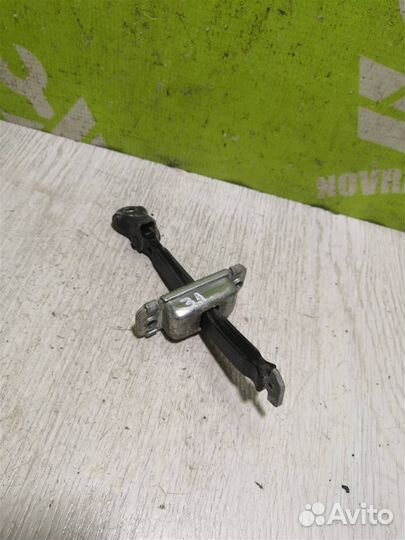 Ограничитель двери Хендай i30 12-17