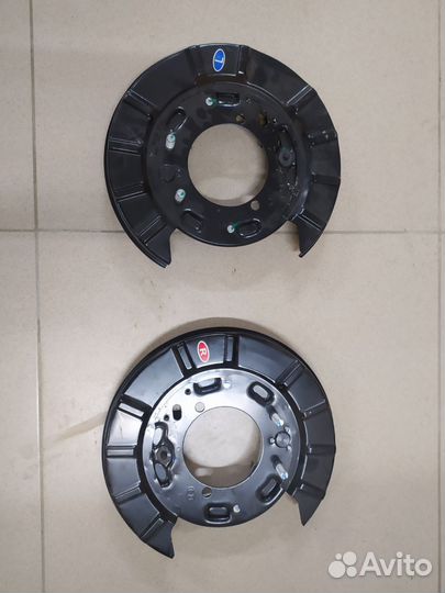 Щит заднего тормоза левый GreatWall Hover