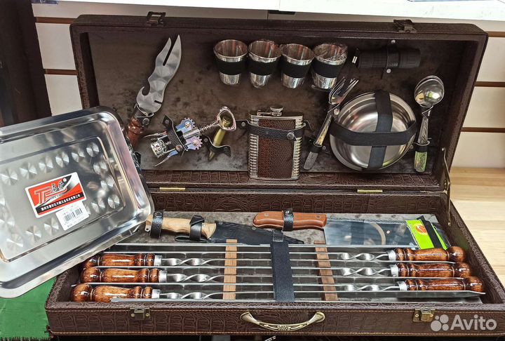 Наборы подарочные в чехлах и кейсах