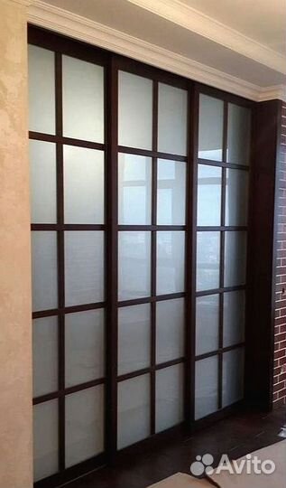 Двери купе / раздвижные перегородки / зонирование