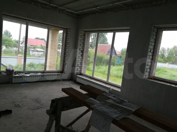 Коттедж 400 м² на участке 8,5 сот.