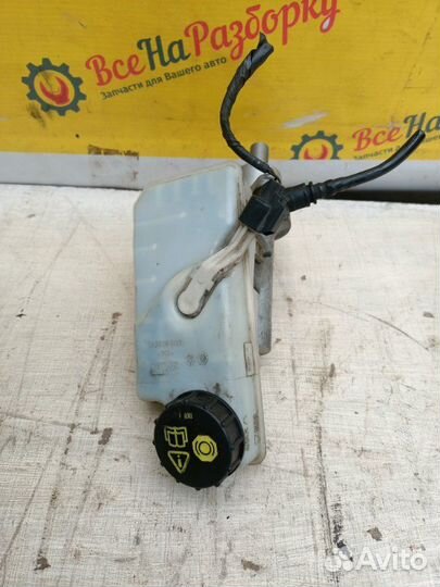 Главный тормозной цилиндр Ford Focus 1.6 shda 2010