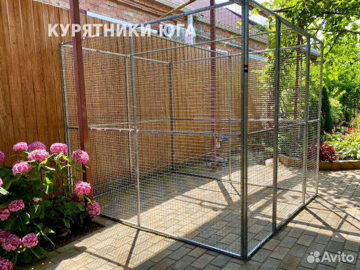 Выгул для птицы (вольер для кур, курятник из сетки