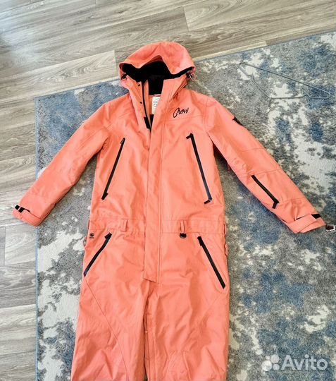 Горнолыжный комбинезон женский 48 50