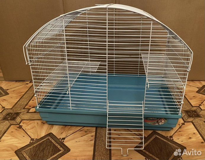 Клетка,минеральный камень,домик и много разного